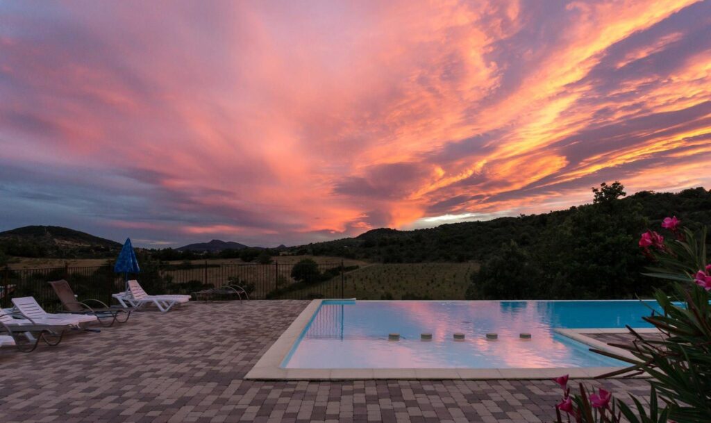 Camping Domaine De Chadeyron sunset